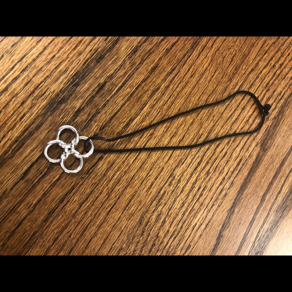 TIFFANY QUADRIFOGLIO PENDANT & SILK CORD